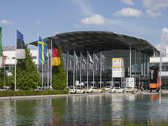 New partner for IFAT: BDSV organizes special display on vehicle recycling