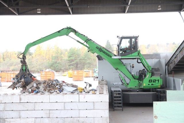 Green from the heart: Meinhardt chooses Sennebogen