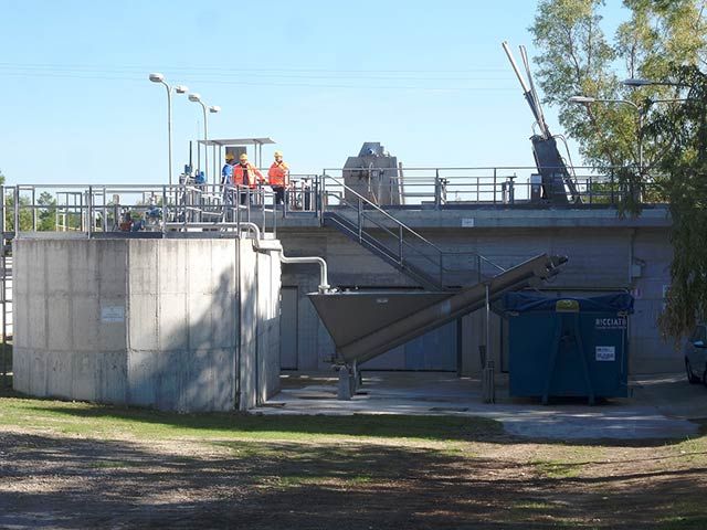 Acquedotto Pugliese, nuove tecnologie per la disidratazione dei fanghi e più energia da fonti rinnovabili: