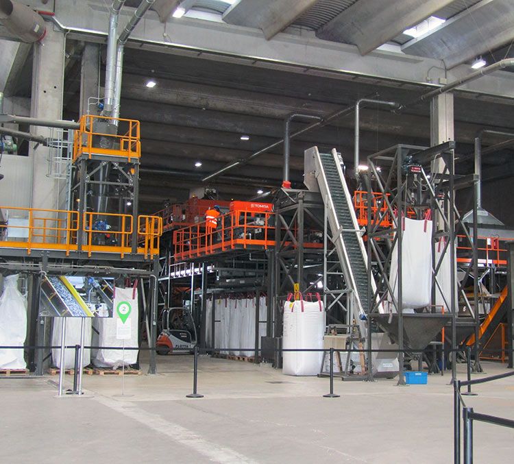 Maire Tecnimont’s Nextchem presents the new Bedizzole plant - Europe’s most efficient mechanical plastics recycling plant (95% polymer recovery efficiency)