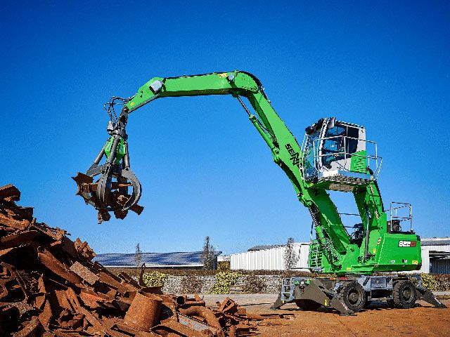 The new 22 t G series recycling material handler: the Sennebogen 822 G