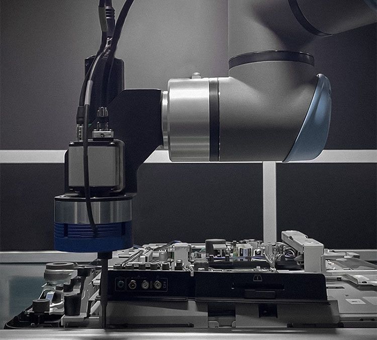 La collaborazione uomo-macchina di HIRO Robotics per il trattamento dei RAEE