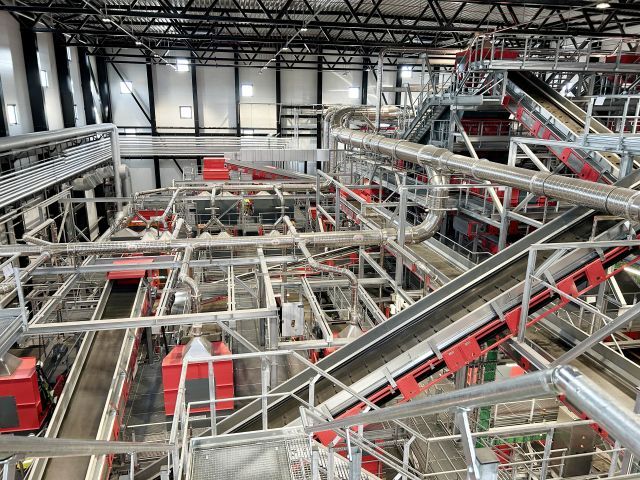 STADLER delivers state-of-the-art sorting plant for Stockholm Vatten och Avfall, supporting the city’s circular economy goals