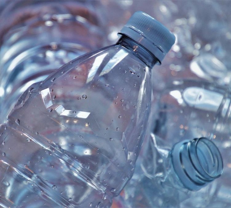 Plastic packaging waste in the EU: 35.3 kg per person