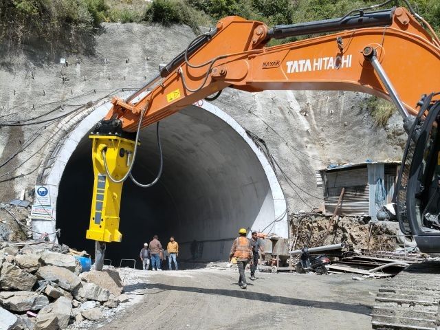 Epiroc sostiene i lavori di tunnelizzazione himalayani nel progetto di by pass di Shimla in India