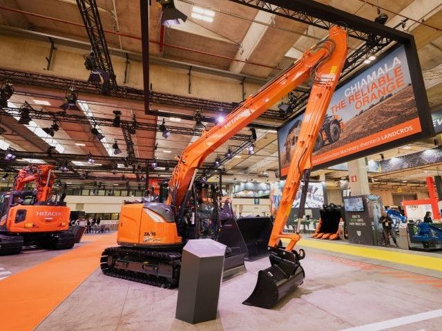 Access all areas with the ZX95US-7 SLF – the latest ultra-compact and versatile special application excavator from Hitachi