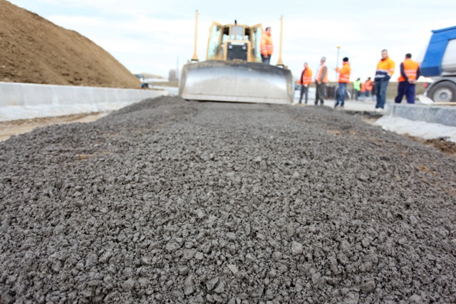 Asphalt modified with rubber powder