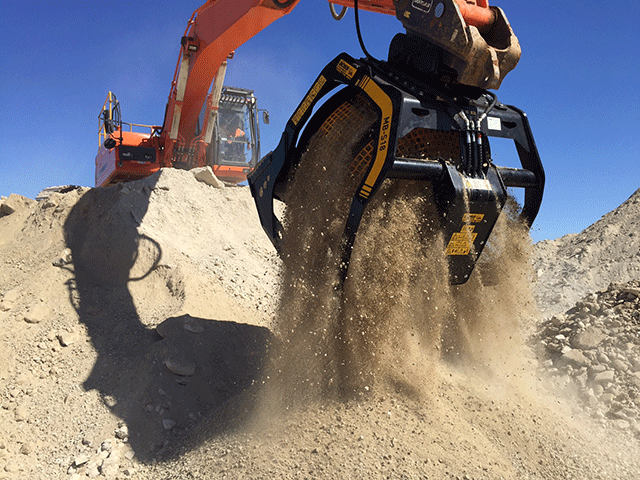 Only MB can beat MB: great innovations for the record-breaking bucket